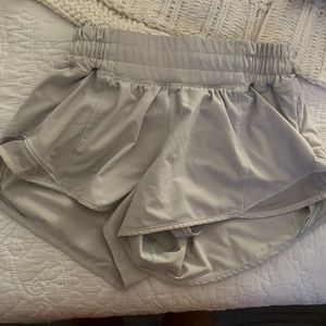 Lulu shorts size2!